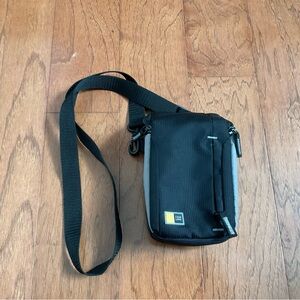 NWOT Case Logic Black, Grey, Gold Digital Camera Carrying Case Long Strap